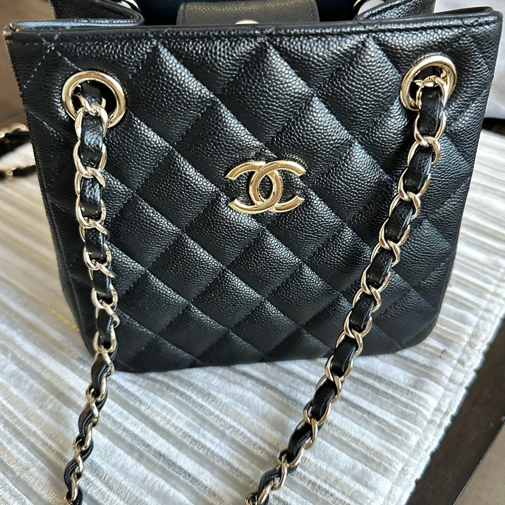 CHANEL Caviar Quilted Mini Bucket Bag Black GHW - Picture 7 of 17